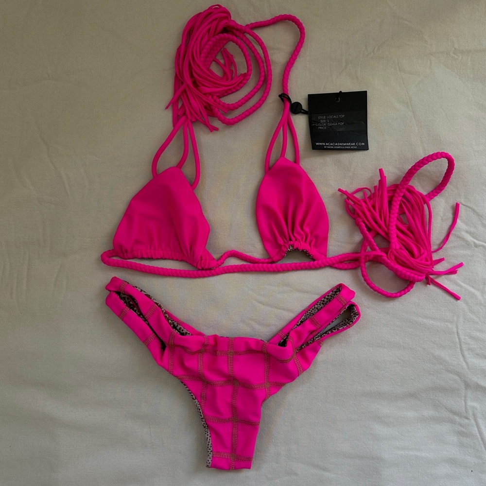 NWT - ACACIA - neon pink, bikini (small/medium)